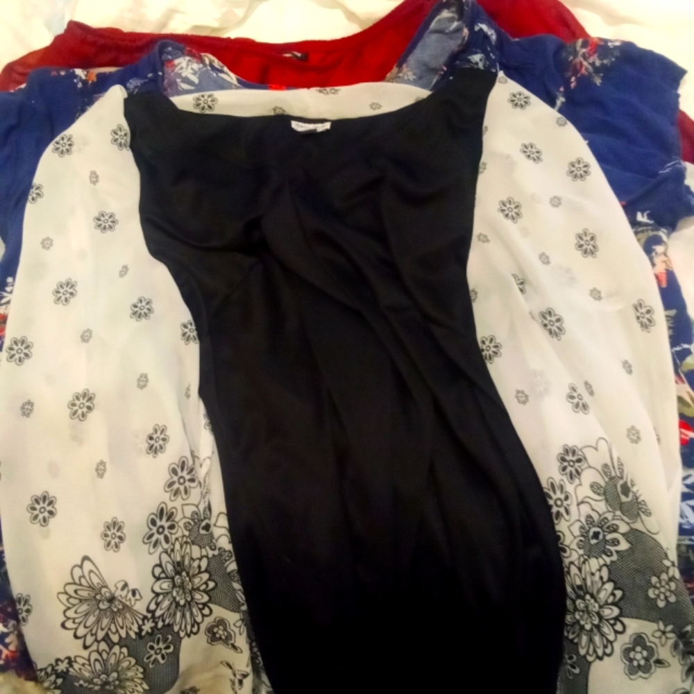 Flowy tank top blouse with sewed on flowy open front blouse